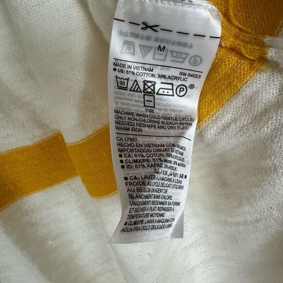 Old Navy Cream Mustard Stripe Cardigan size Medium - Picture 5 of 6